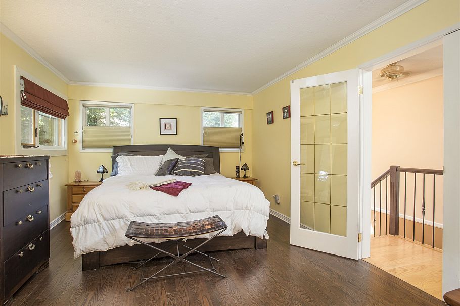 1989 Cedar Village Crescent North Vancouver, BC - 14
