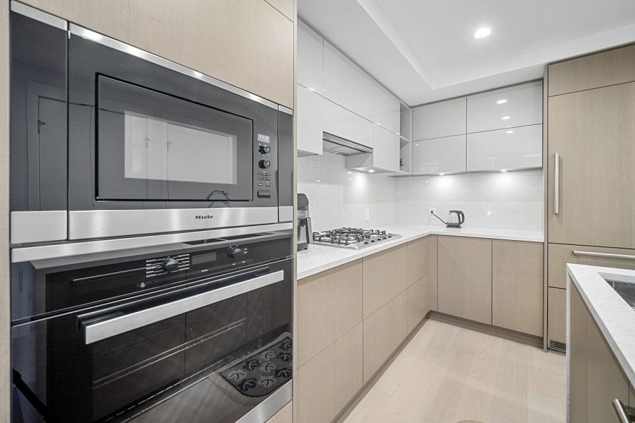 303 469 W King Edward Avenue Vancouver, BC - 4