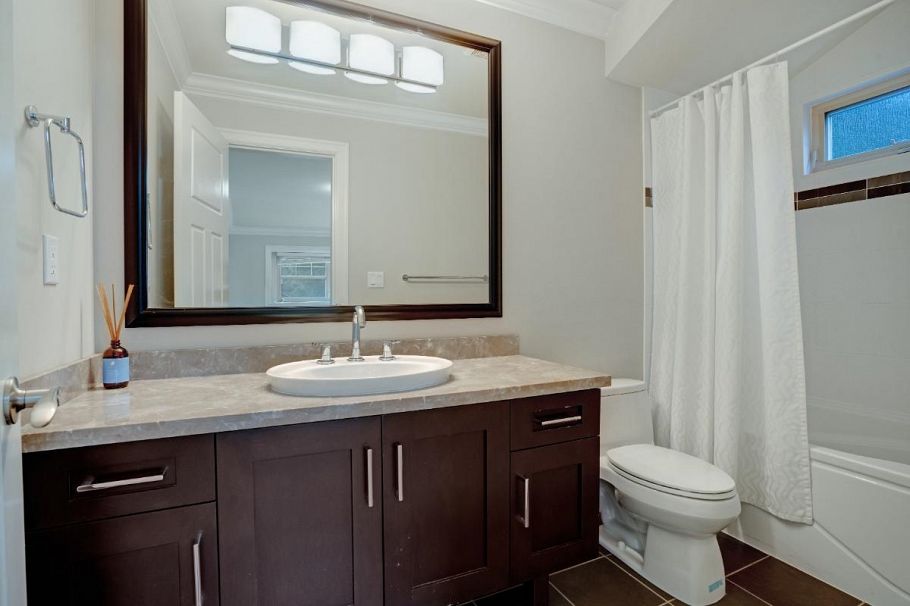 4986 Shirley Avenue North Vancouver, BC - 22