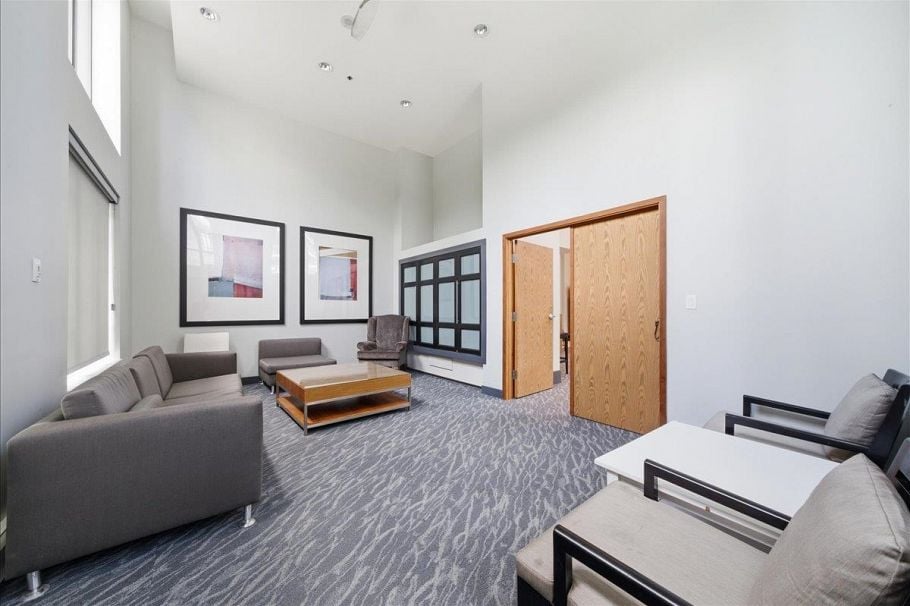 1601 155 W 1st Street North Vancouver, BC - 39