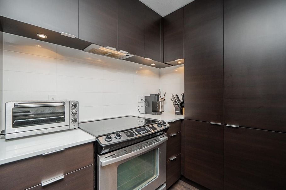 207 1677 Lloyd Avenue North Vancouver, BC - 12