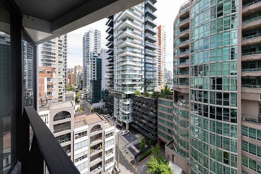 1107 889 Pacific Street Vancouver, BC - 23