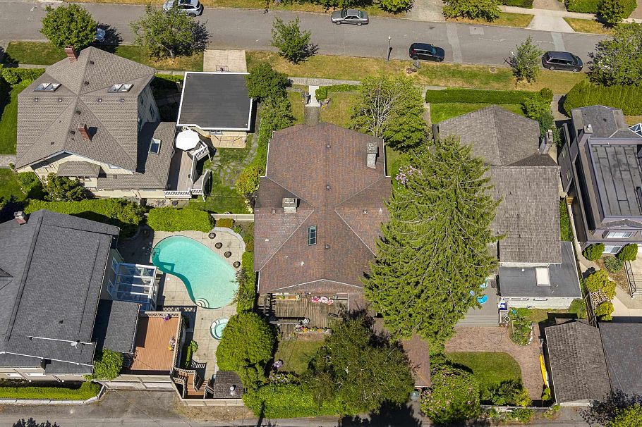 1986 W 35th Avenue Vancouver, BC - 39