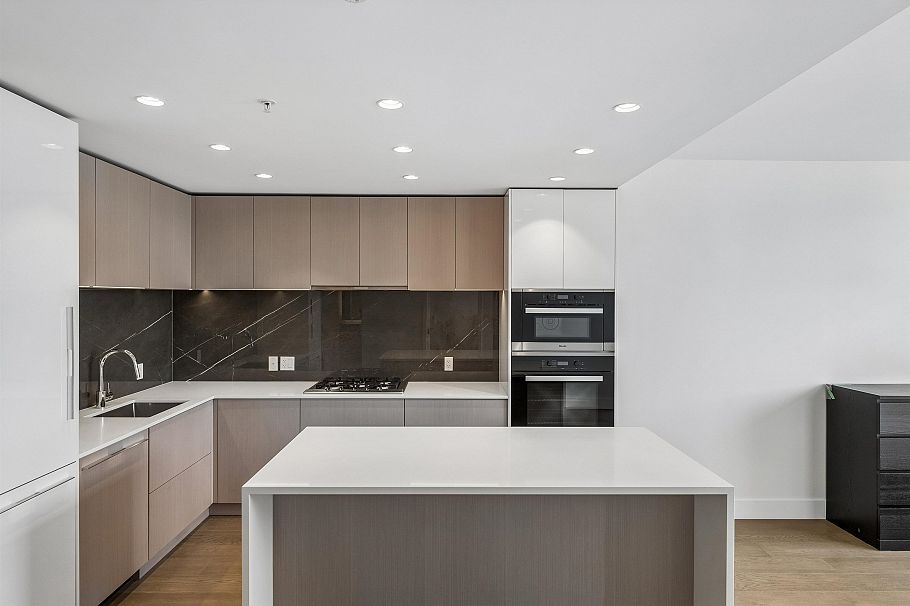202 1675 Lions Gate Lane Vancouver, BC - 6
