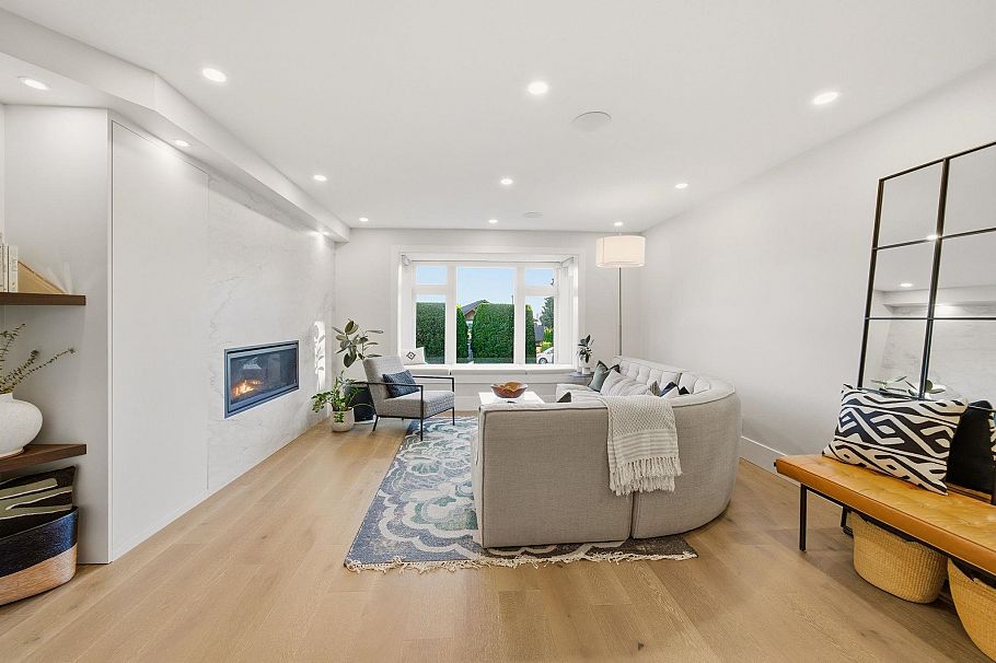 308 E 6th Street North Vancouver, BC - 21