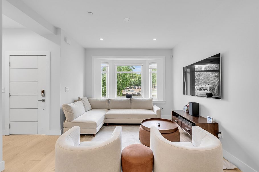 2316 Brock Street Vancouver, BC - 4