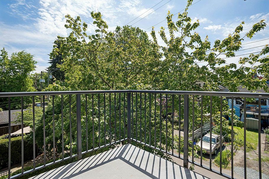 305 962 W 16th Avenue Vancouver, BC - 10