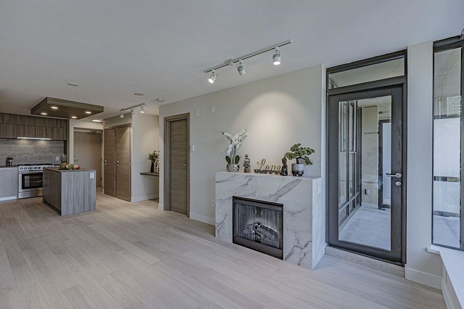 407 683 W VICTORIA PARK, North Vancouver BC V7M 0A2 North Vancouver, BC - 7