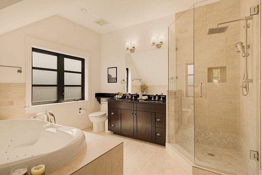 1134 Montroyal Boulevard North Vancouver, BC - 21