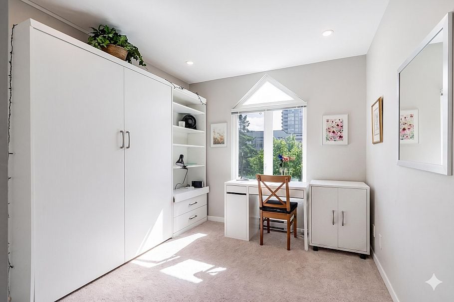306 1535 Chesterfield Avenue North Vancouver, BC - 21