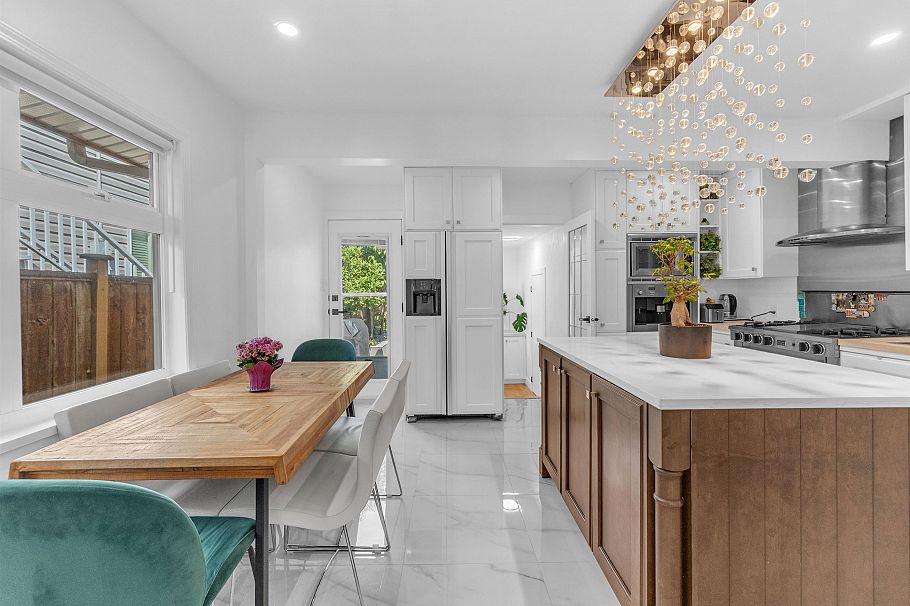 1698 Garden Avenue North Vancouver, BC - 11