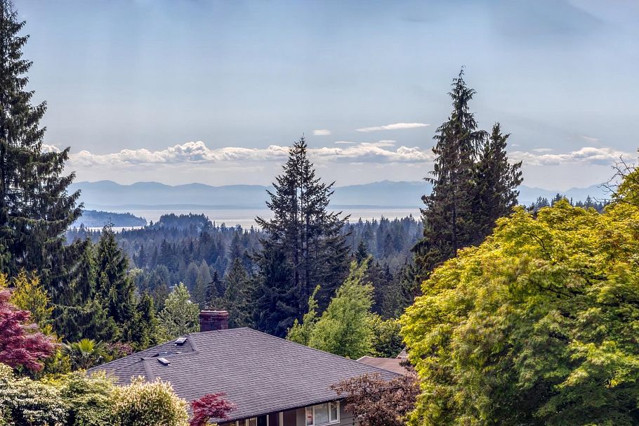 4902 Ranger Avenue North Vancouver, BC - 27