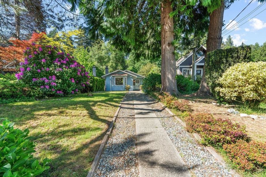1440 Hope Road North Vancouver, BC - 2