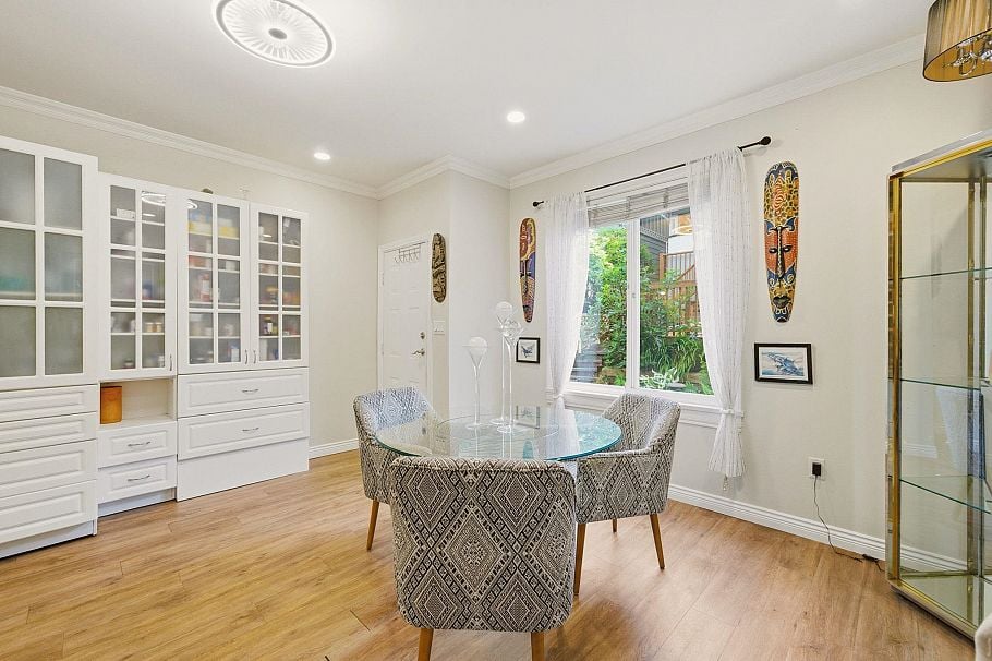 562 W Keith Road North Vancouver, BC - 8