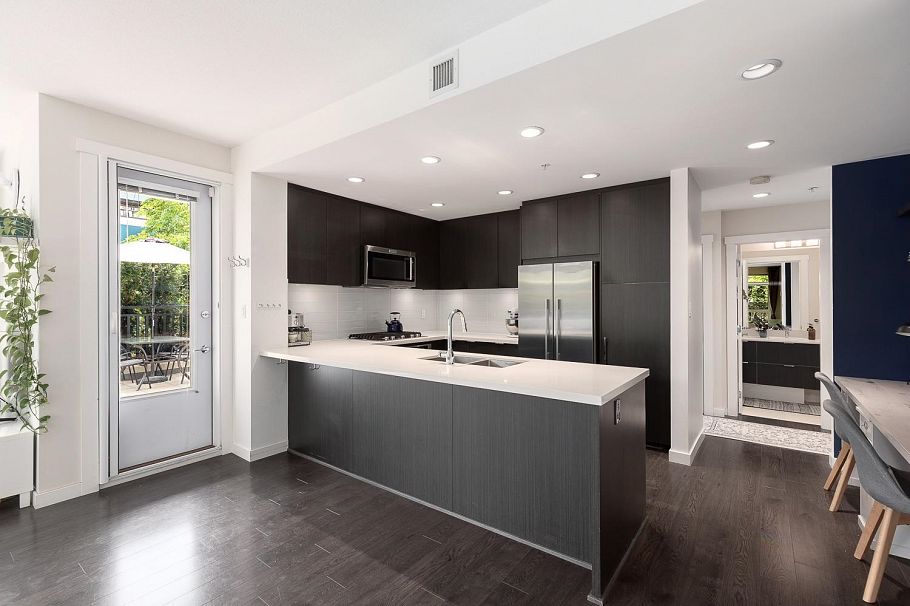 120 255 W 1st Street North Vancouver, BC - 11