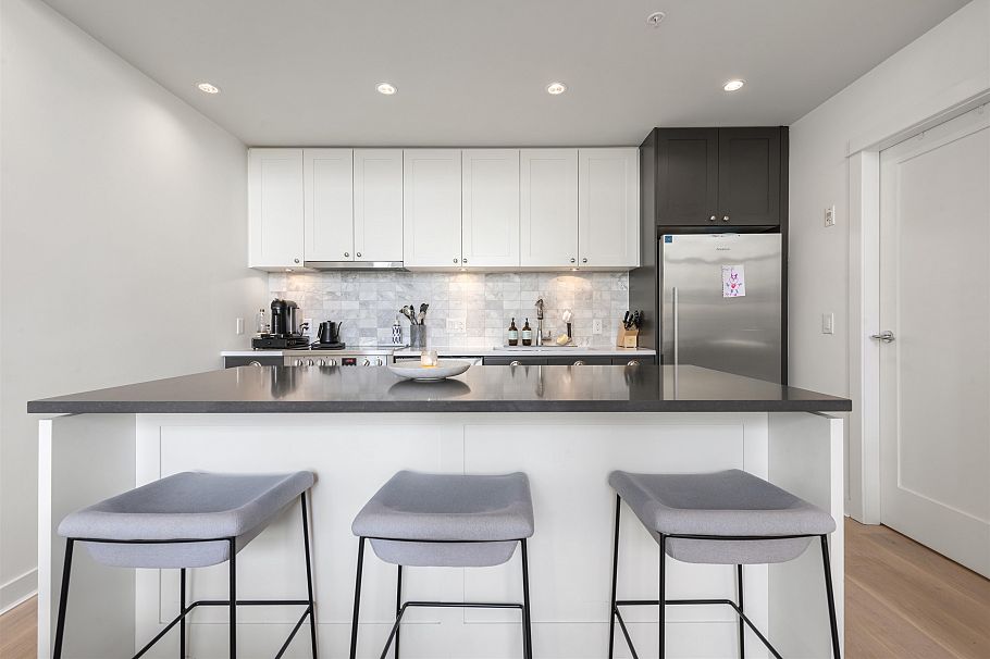3429 Porter Street Vancouver, BC - 8