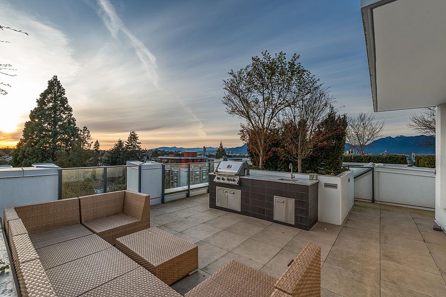 4228 Cambie Street Vancouver, BC - 27