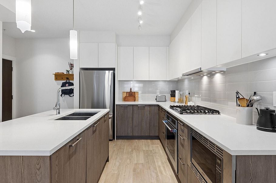 211 625 E 3rd Street North Vancouver, BC - 11