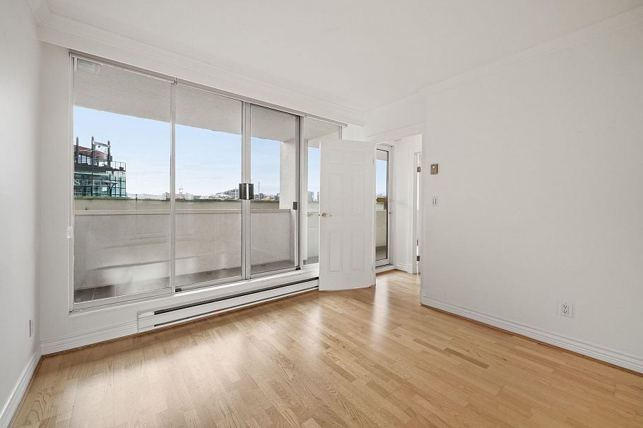 205 1600 Howe Street Vancouver, BC - 12