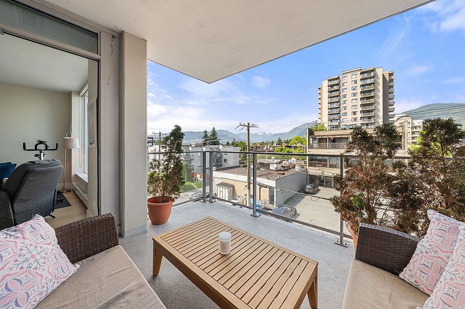 311 150 W 15 Street North Vancouver, BC - 27