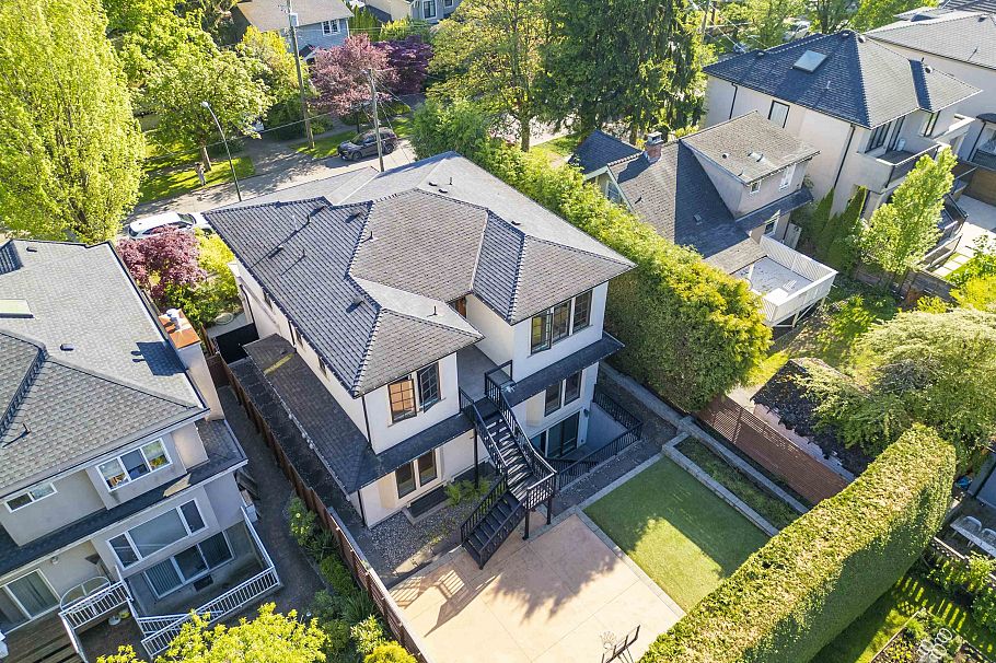 3439 W 40th Avenue Vancouver, BC - 5