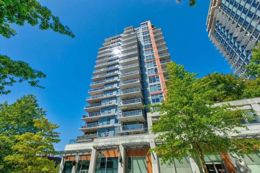 608 150 W 15th Street North Vancouver, BC - 25