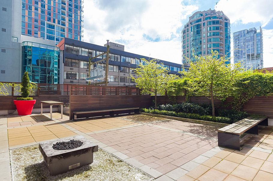 2705 1308 Hornby Street Vancouver, BC - 33