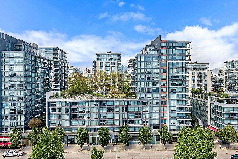 213 159 W 2nd Avenue Vancouver, BC - 2