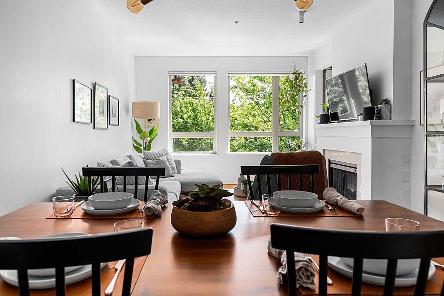 412 2601 Whiteley Court North Vancouver, BC - 19