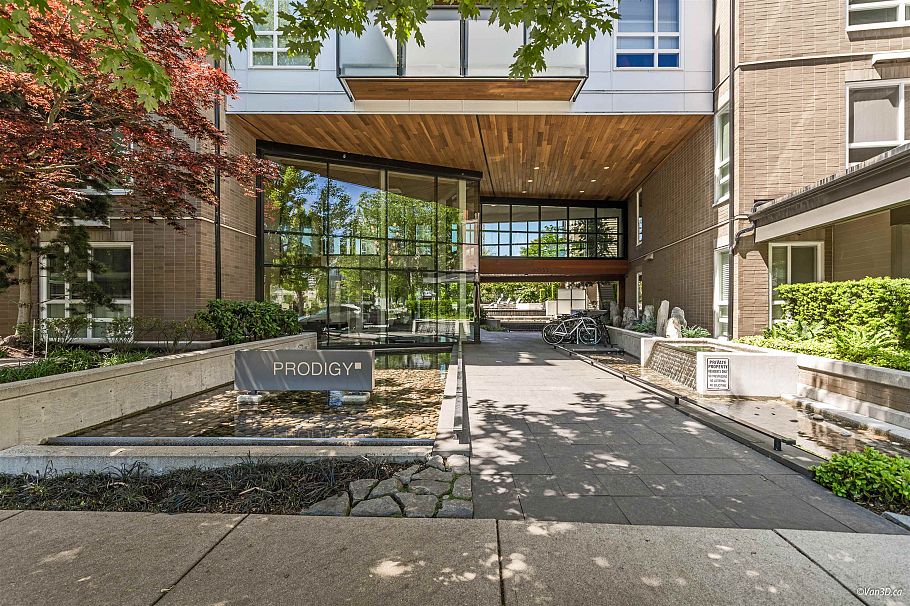 502 6033 Gray Avenue Vancouver, BC - 1