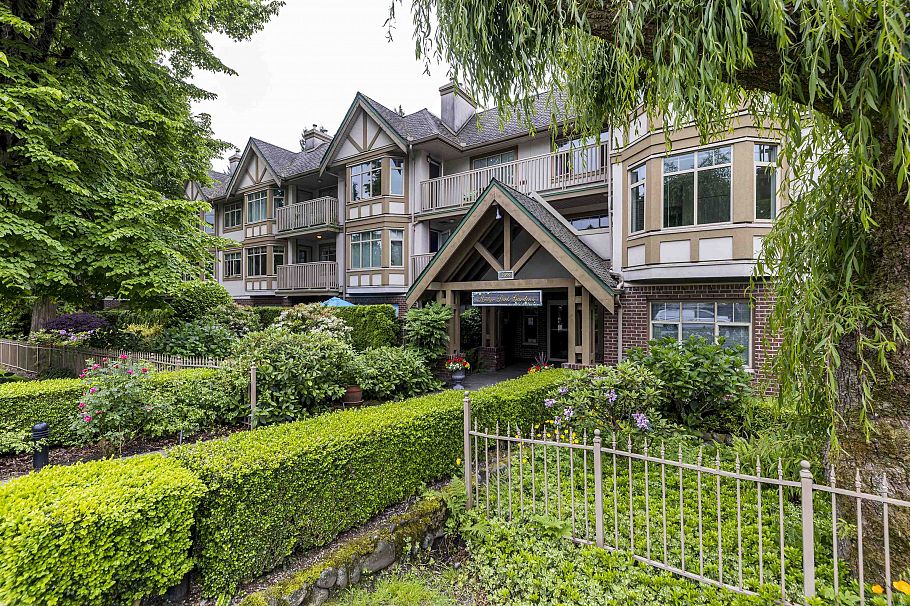 412 2059 Chesterfield Avenue North Vancouver, BC - 1