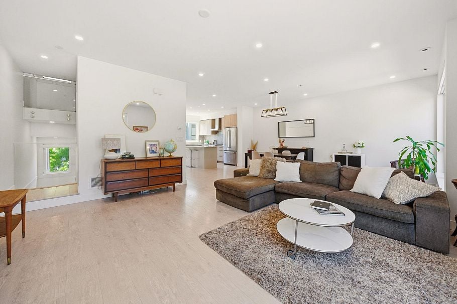 59 3597 Malsum Drive North Vancouver, BC - 20