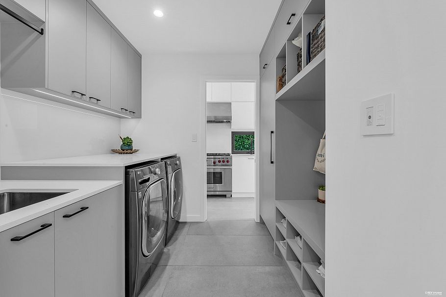 4275 Chelsea Crescent North Vancouver, BC - 16