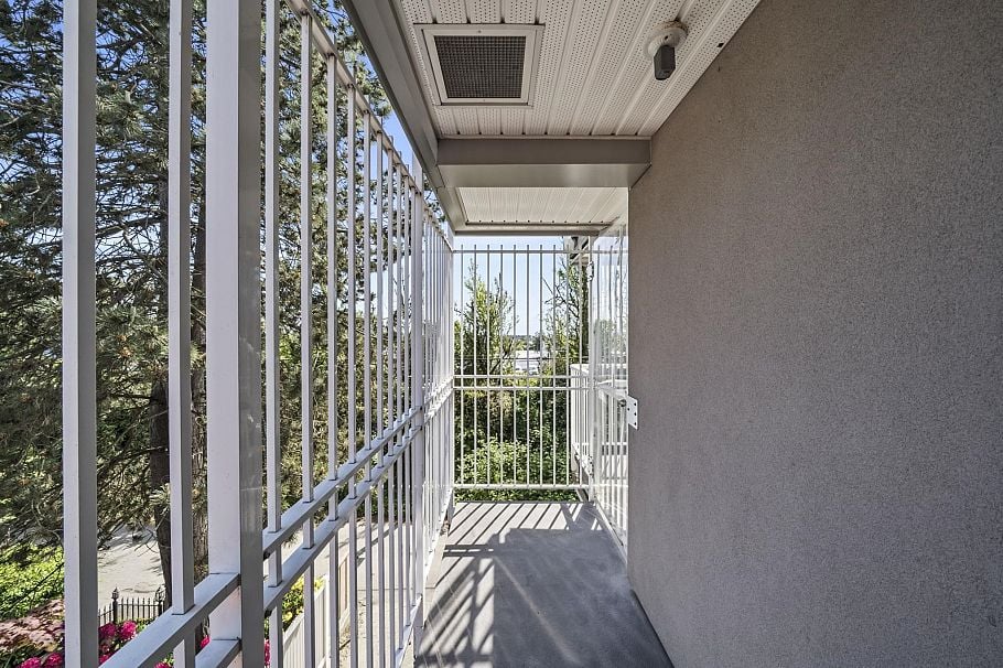 302 1406 W 73rd Avenue Vancouver, BC - 28