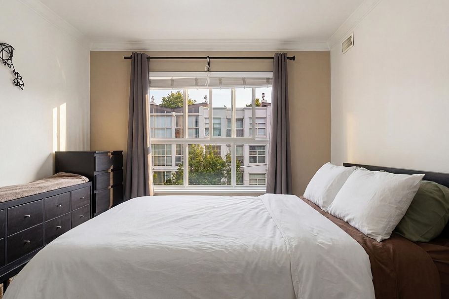 311 2680 W 4th Avenue Vancouver, BC - 13
