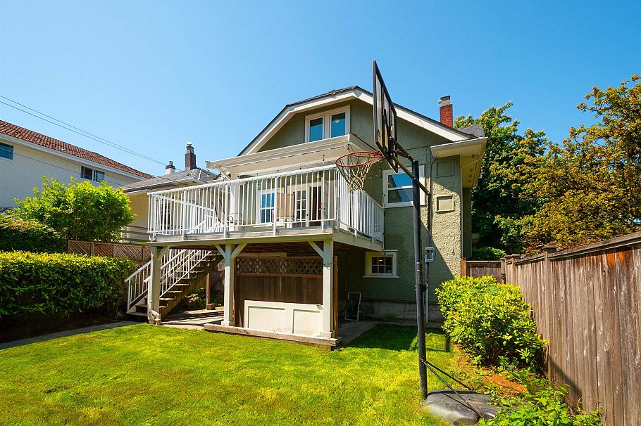 3908 Blenheim Street Vancouver, BC - 29