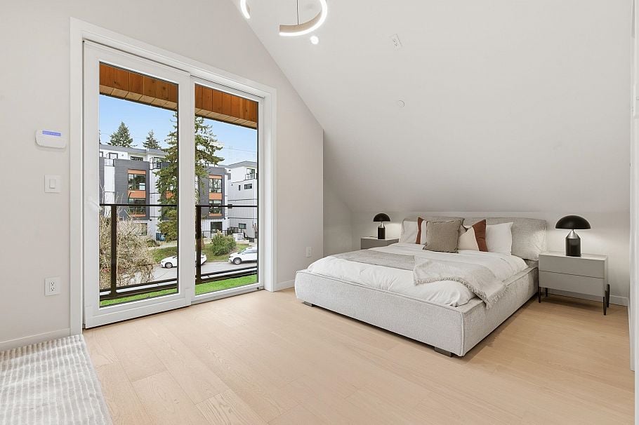 1 2091 E 20th Avenue Vancouver, BC - 22