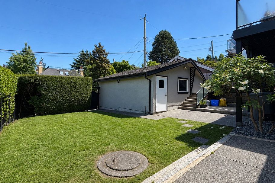 4399 Locarno Crescent Vancouver, BC - 36