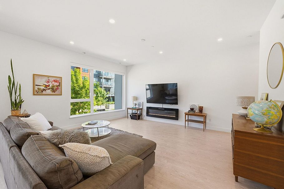 59 3597 Malsum Drive North Vancouver, BC - 17