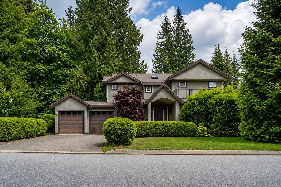 4986 Shirley Avenue North Vancouver, BC - 1