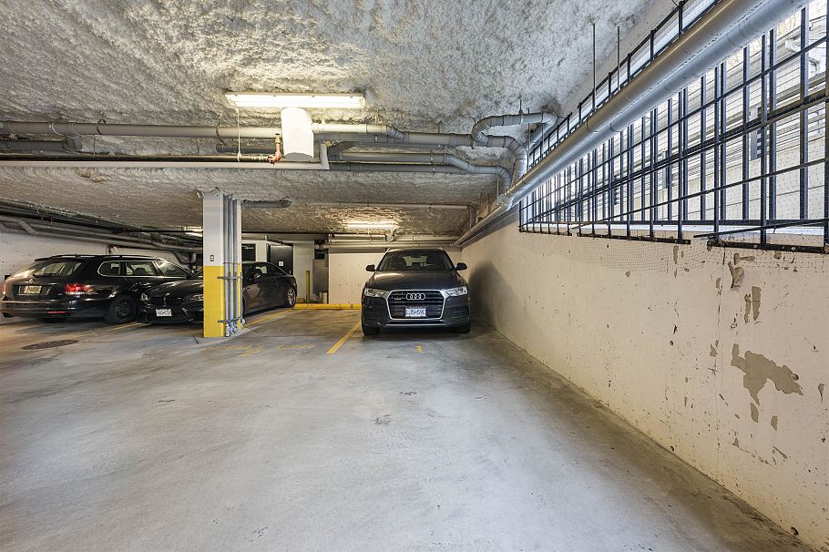 3429 Porter Street Vancouver, BC - 22