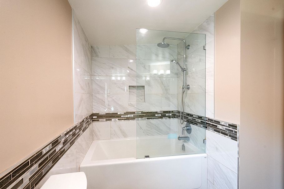 3908 Blenheim Street Vancouver, BC - 24