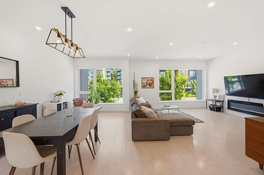 59 3597 Malsum Drive North Vancouver, BC - 2
