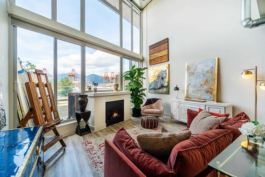 214 289 Alexander Street Vancouver, BC - 1
