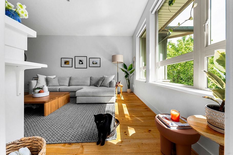 412 2601 Whiteley Court North Vancouver, BC - 6
