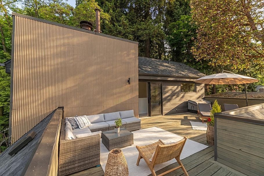 2221 Bowser Avenue North Vancouver, BC - 30