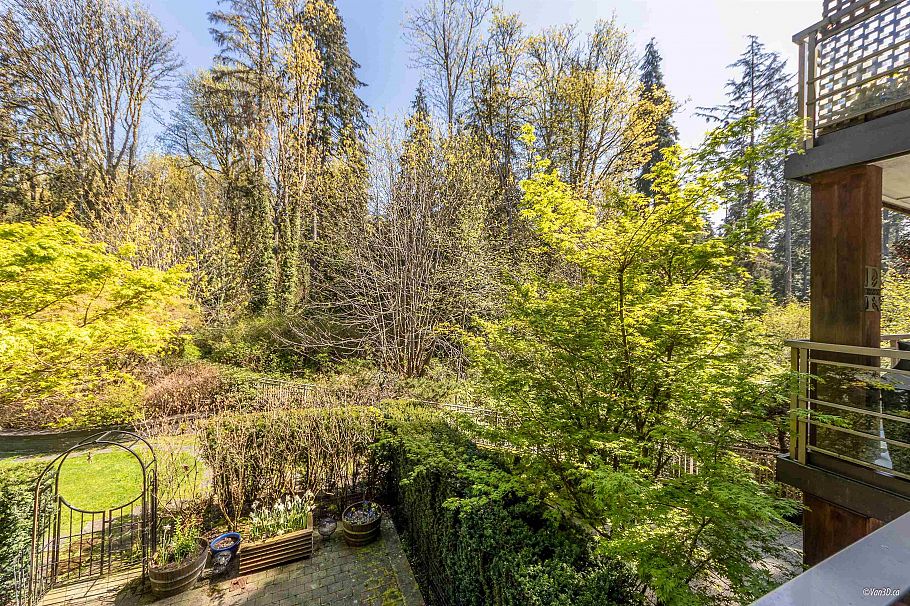 316 3606 Aldercrest Drive North Vancouver, BC - 14