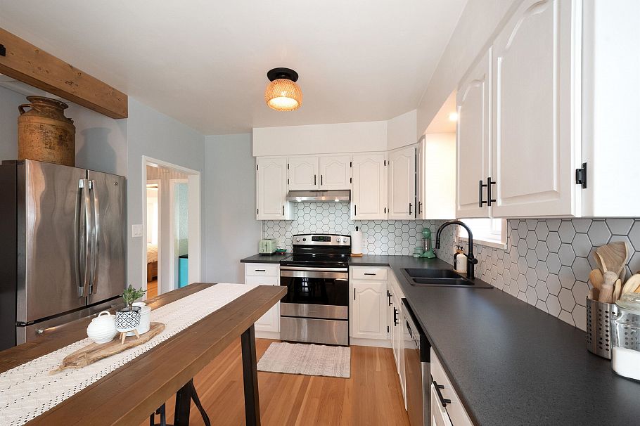 3120 Turner Street Vancouver, BC - 14