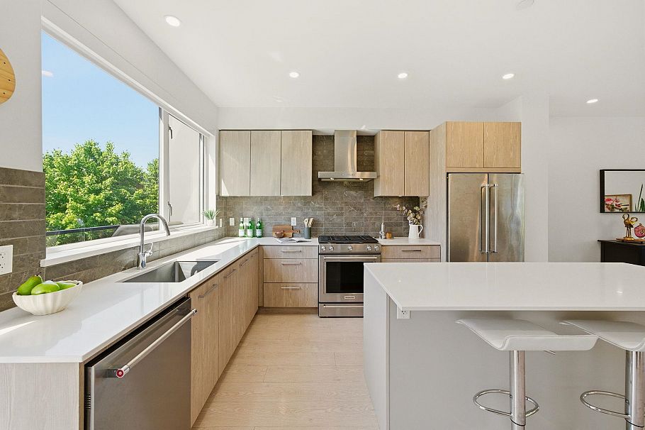 59 3597 Malsum Drive North Vancouver, BC - 4