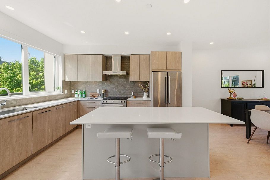 59 3597 Malsum Drive North Vancouver, BC - 3